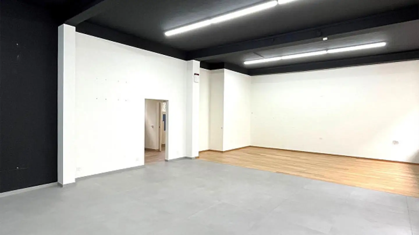 Commercial à louer - Bundesstrasse 13, 6003 Luzern - Photo 2