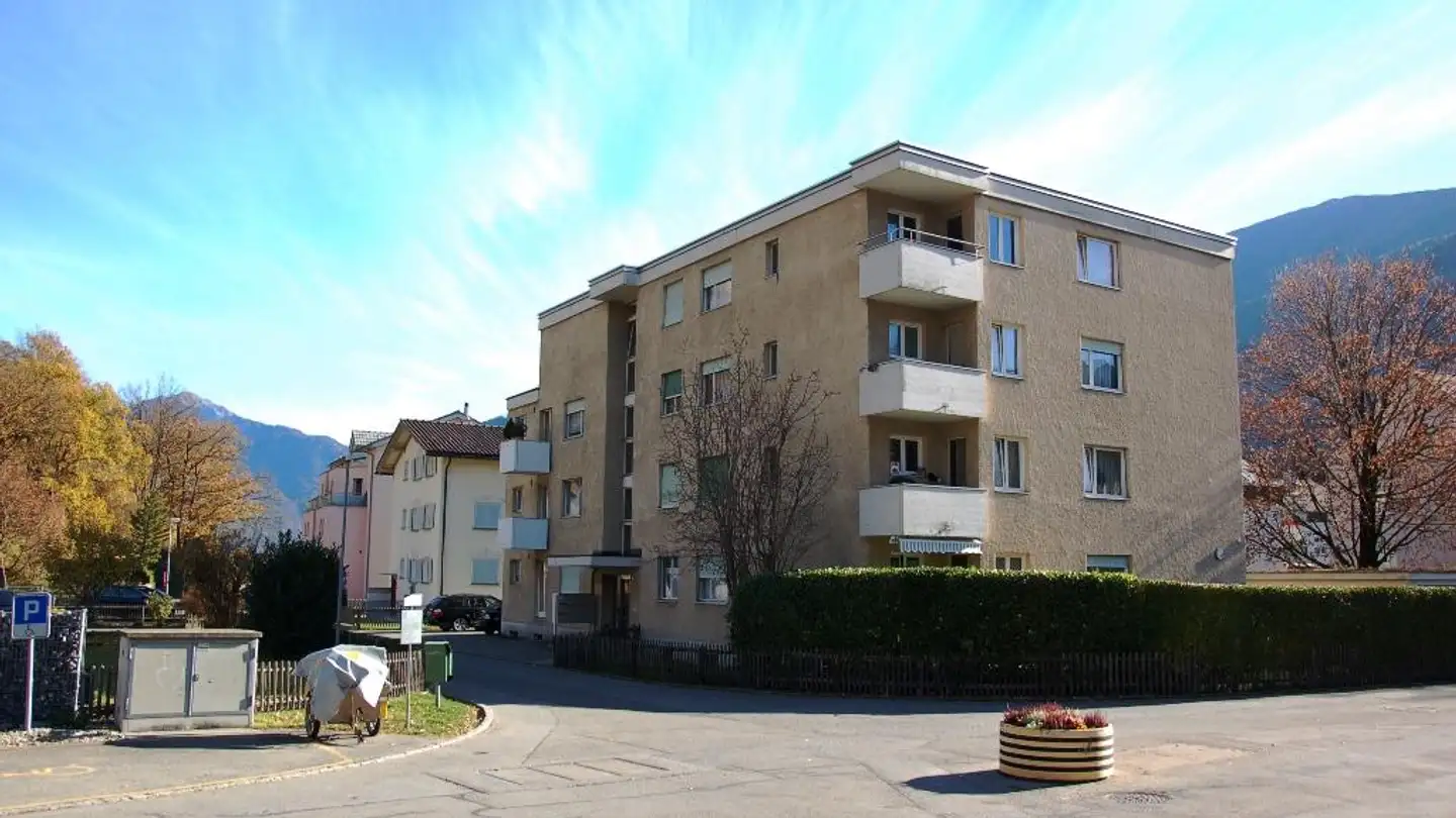 Parcheggio esterno in affitto - Via Tuma Platta 19, 7013 Domat/Ems