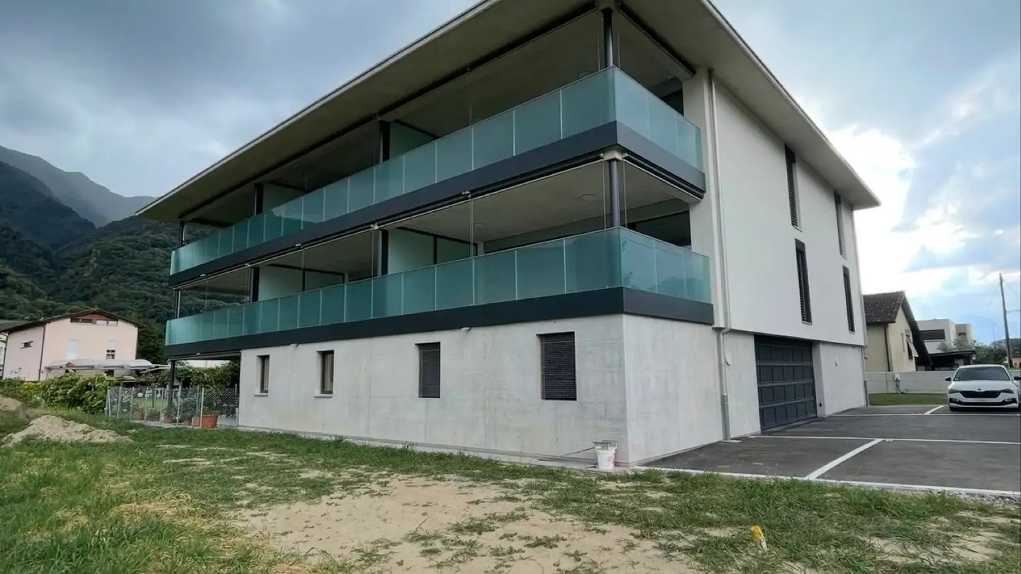 Apartment for rent - 6572 Quartino - Photo 4