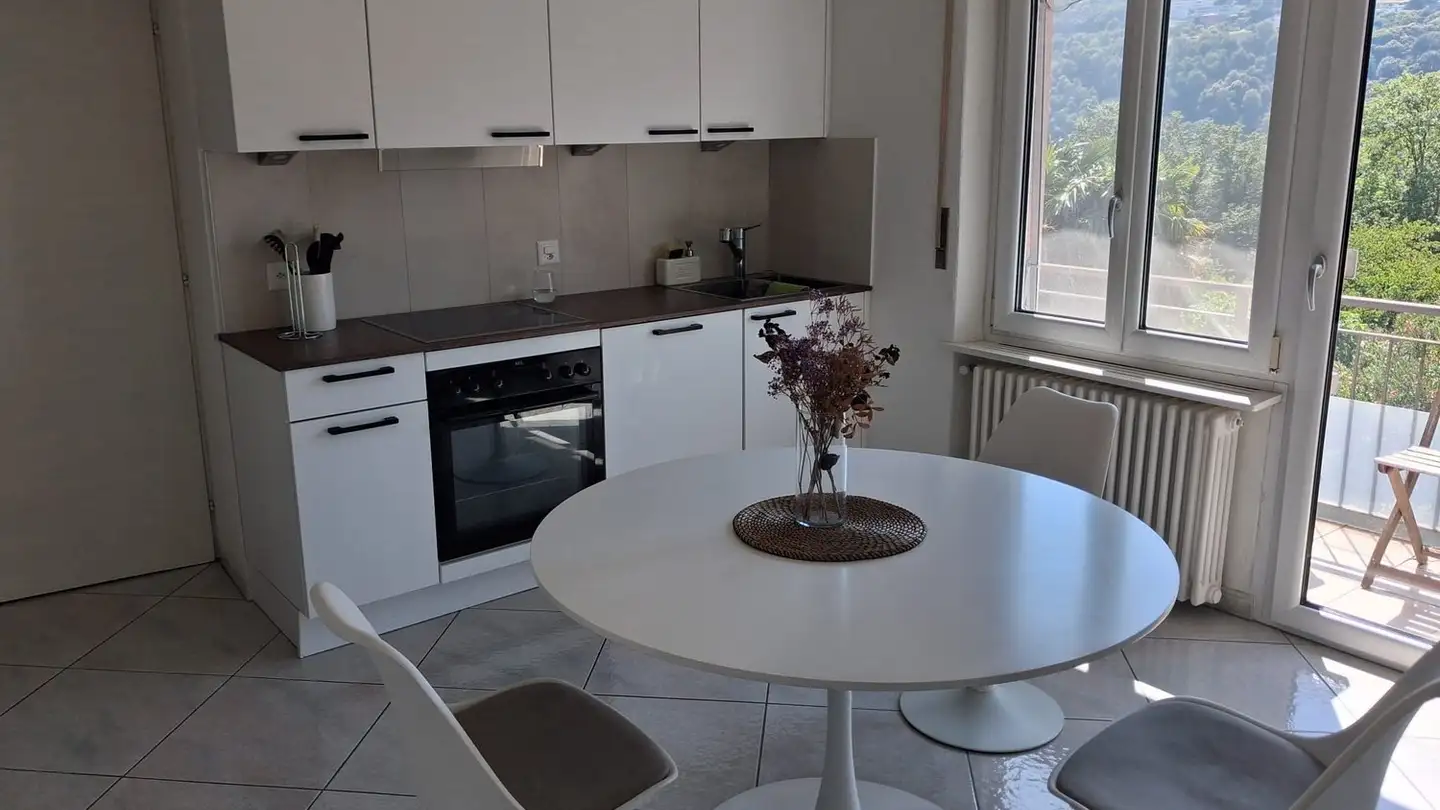 Apartment for rent - Via Senago 38, 6912 Pazzallo
