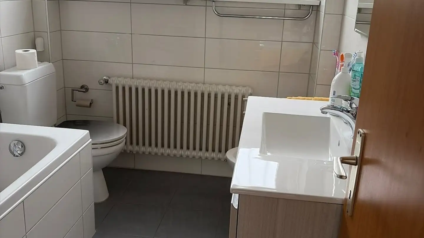 Apartment for rent - Via Del Piano 3, 6512 Giubiasco - Photo 4