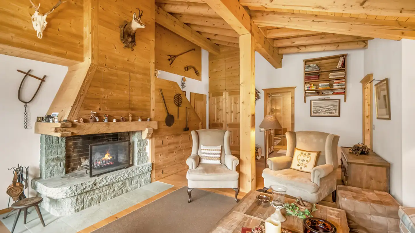 Dachgeschosswohnung kaufen - 7250 Klosters