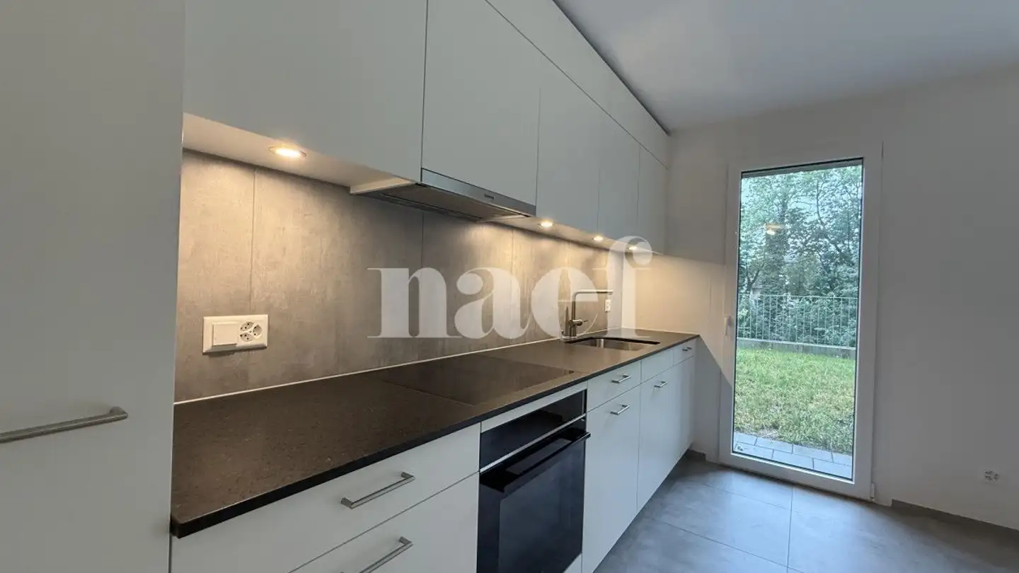 Apartment for rent - Route De La Côte-Aux-Moines 19, 1566 Les Friques - Photo 2