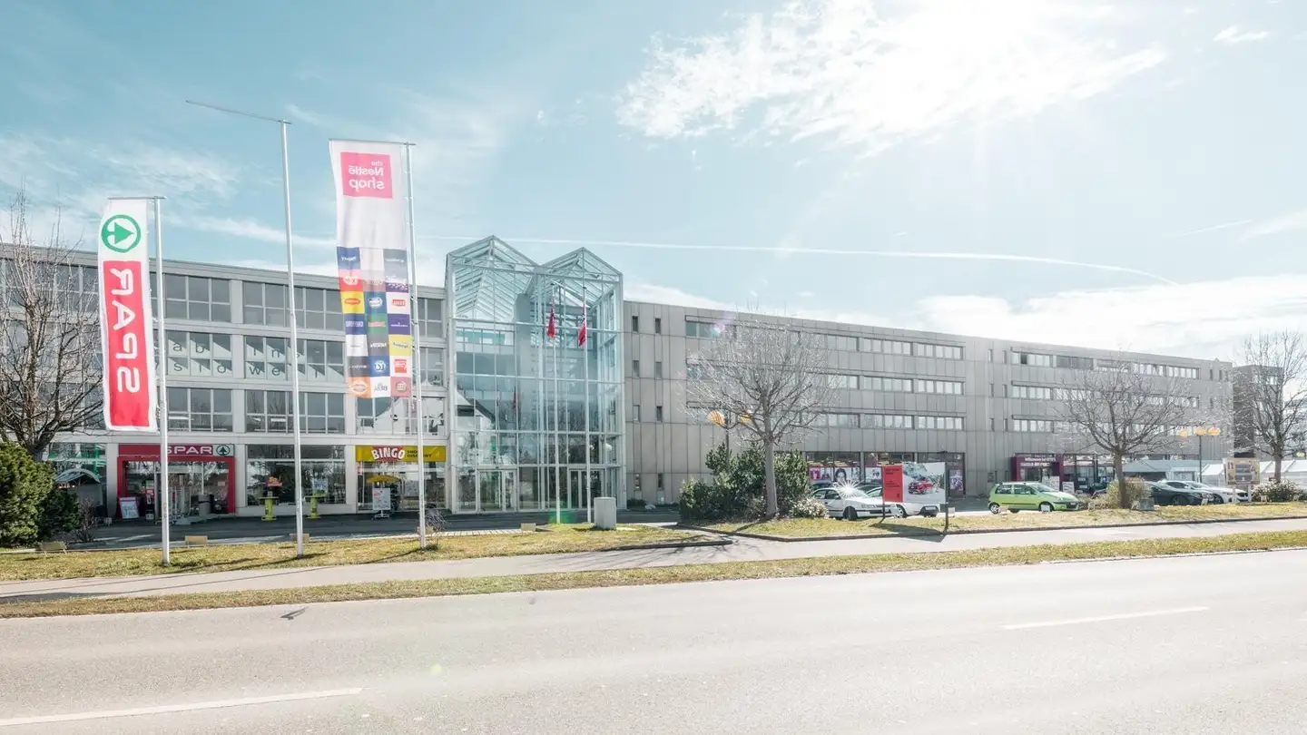 Spazio ufficio in affitto - Mandachstrasse 52, 8155 Niederhasli