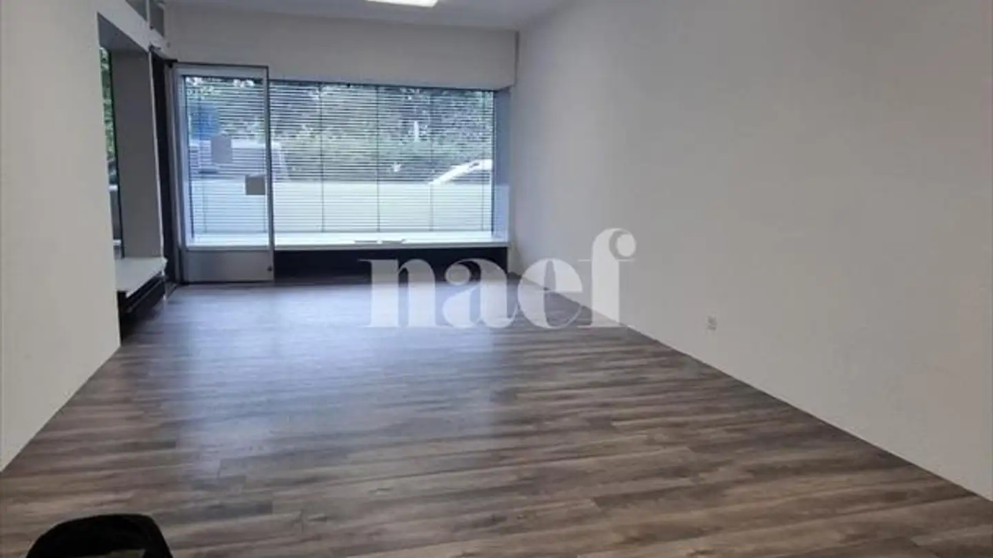 Arcade for rent - Faubourg Du Lac 31, 2000 Neuchâtel