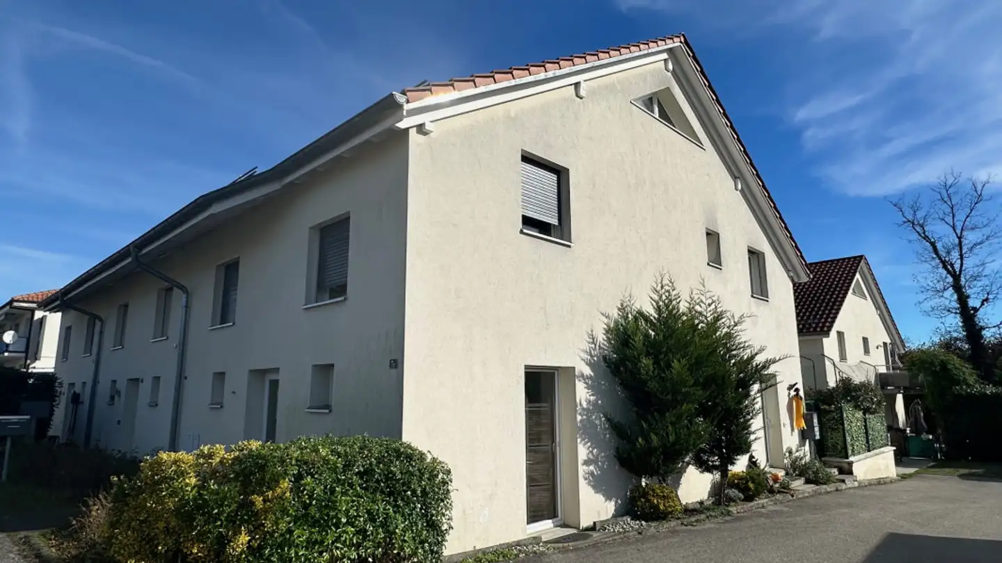 Villa in vendita - 1184 Luins