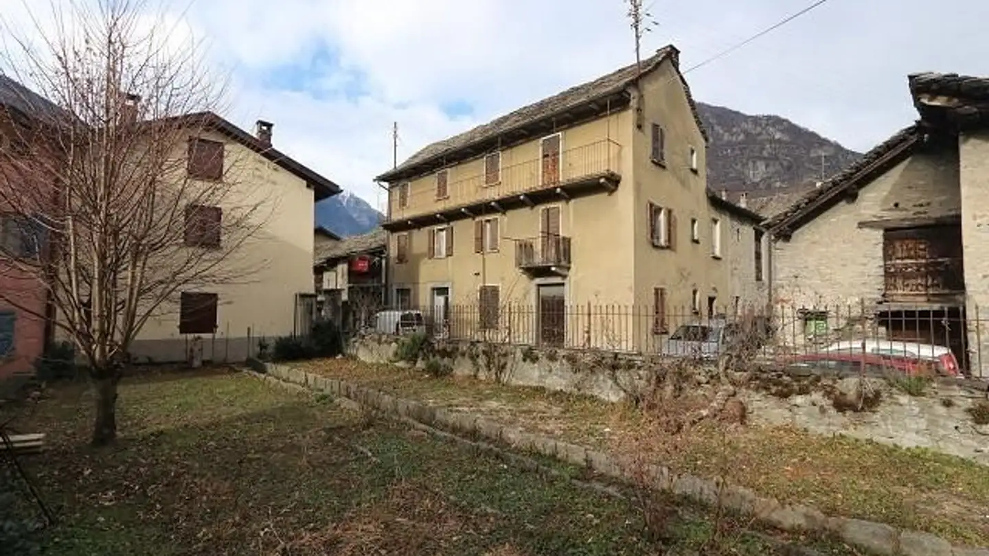 Einfamilienhaus kaufen - 6710 Biasca