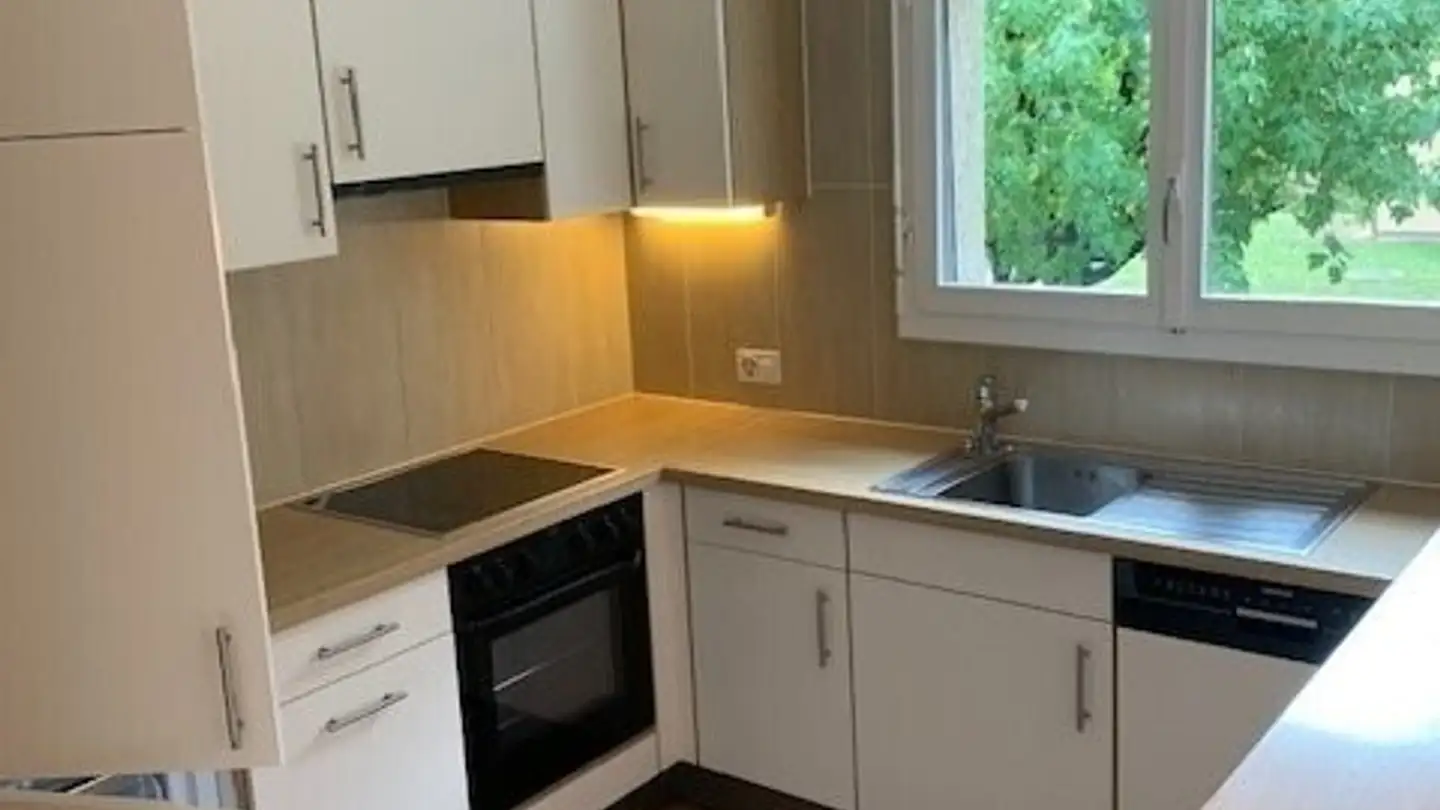 Apartment for rent - Chemin de l'Aubépine, 1196 Gland - Photo 2