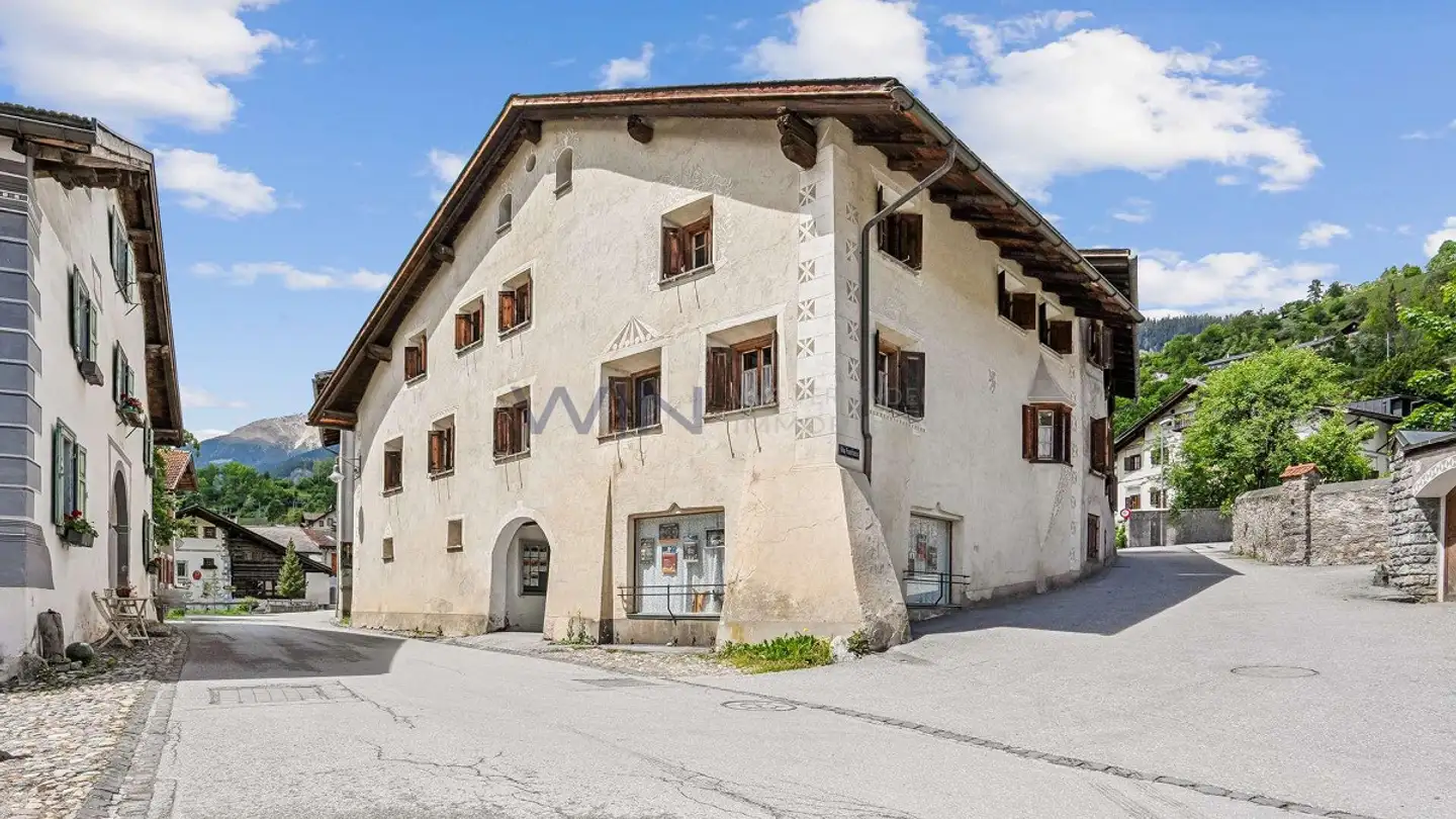 Residential building for sale - 7477 Filisur