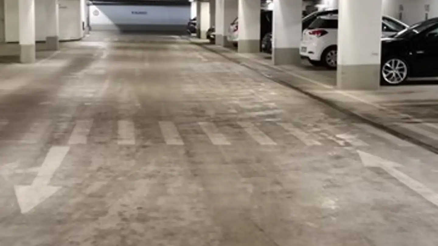 Einzelgarage mieten - Via Principala 67, 7031 Laax GR