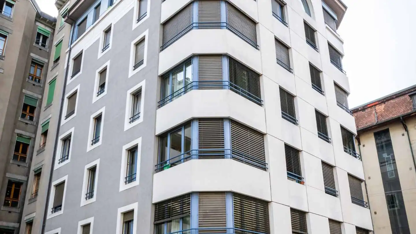 Place de parking extérieure à louer - Rue Du Beulet 1a, 1203 Genève