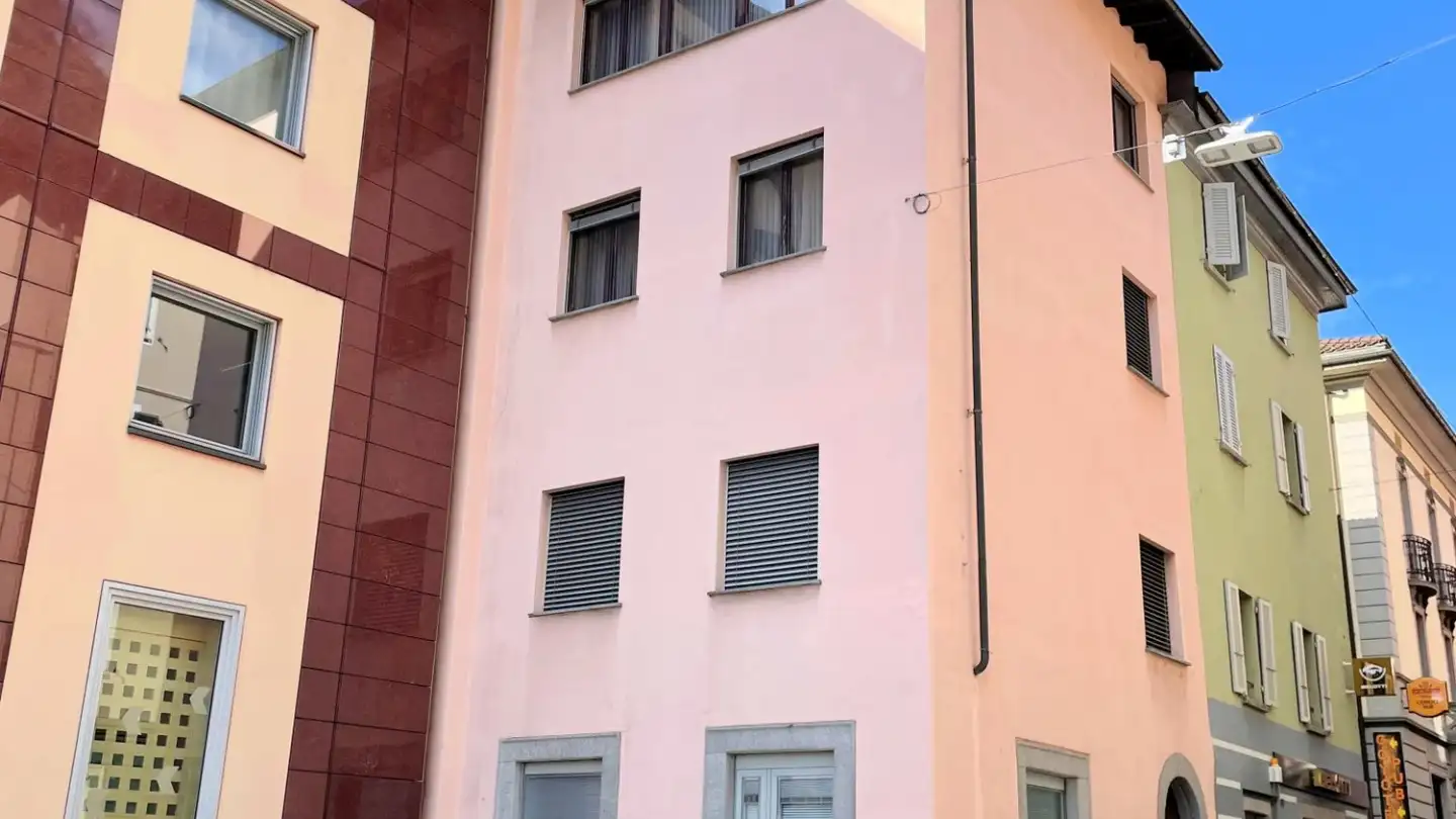 Mischgenutztes Gebäude kaufen - Via Lucomagno, 6713 Malvaglia