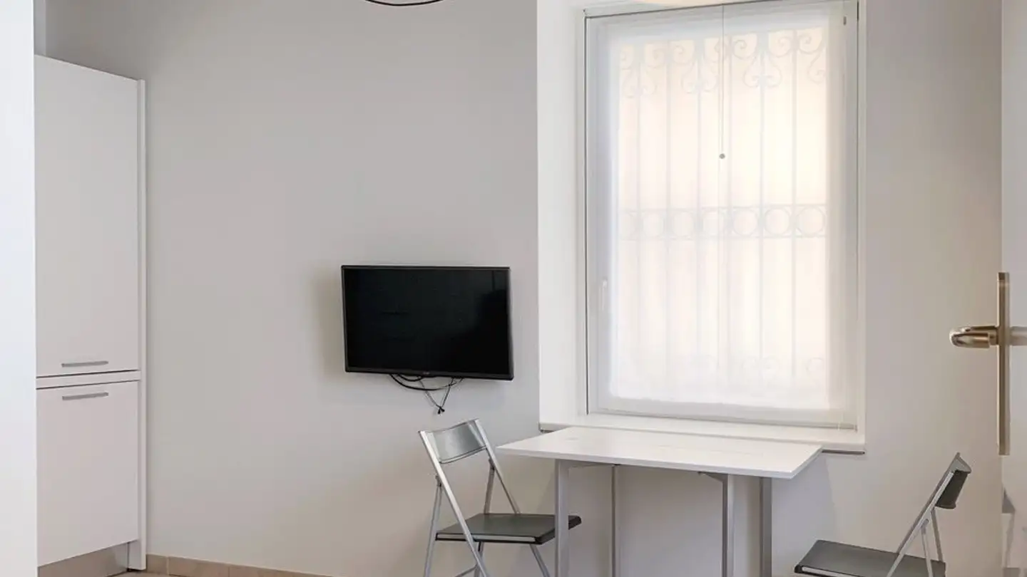 Apartment for rent - Viale Baldassarre Longhena 38, 6817 Maroggia