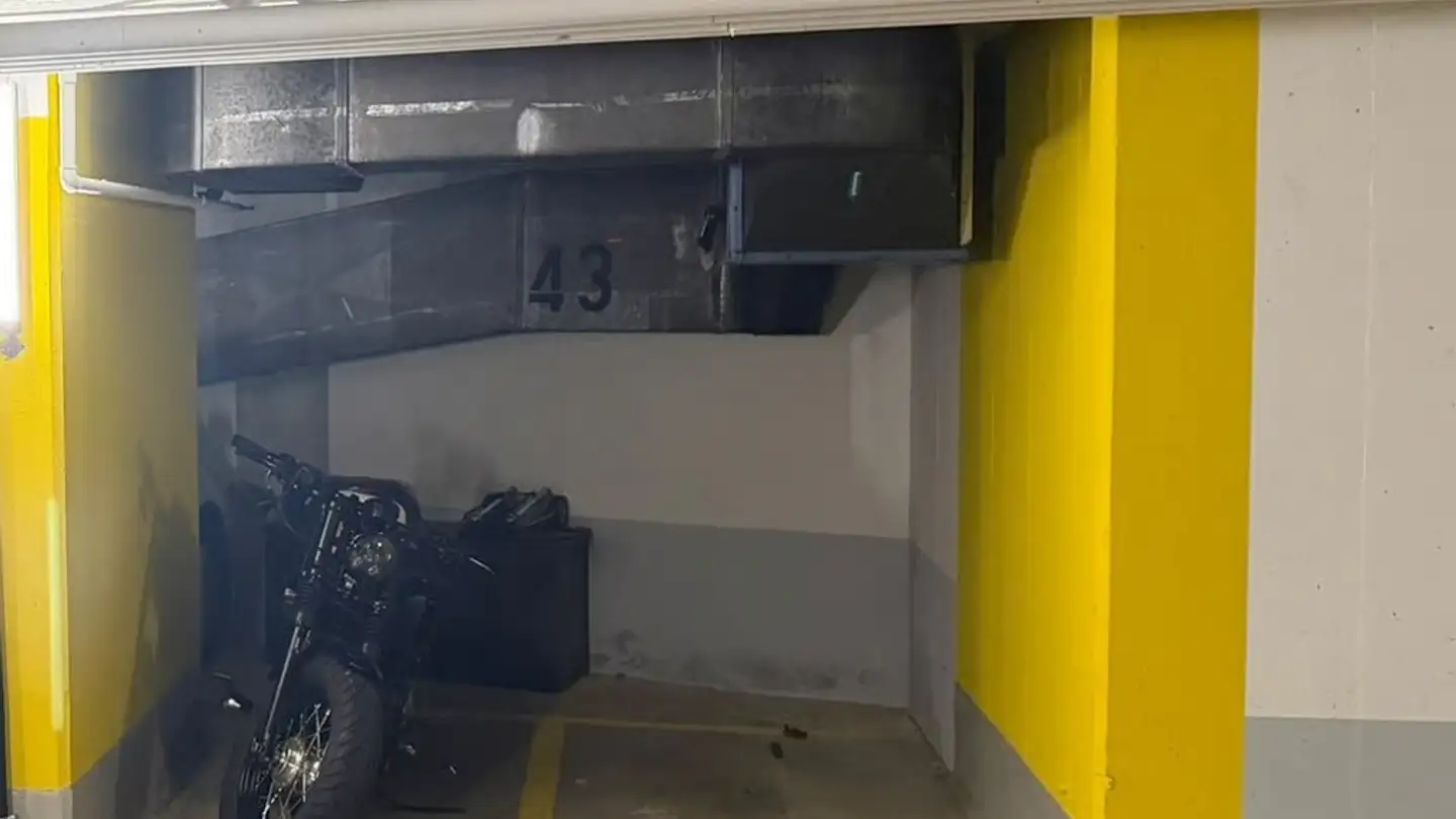 Parcheggio esterno in affitto - Gutstrasse 51, 8055 Zürich
