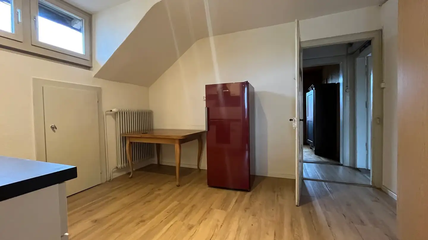 Dachgeschosswohnung mieten - Zofingerstrasse 9, 4805 Brittnau - Foto 2