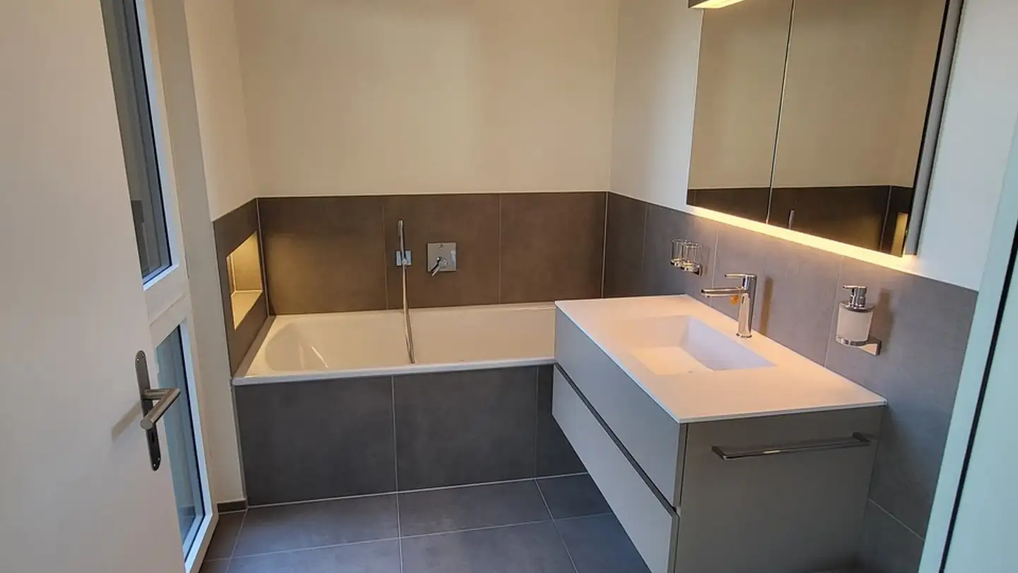 Apartment for rent - 3280 Meyriez - Photo 3