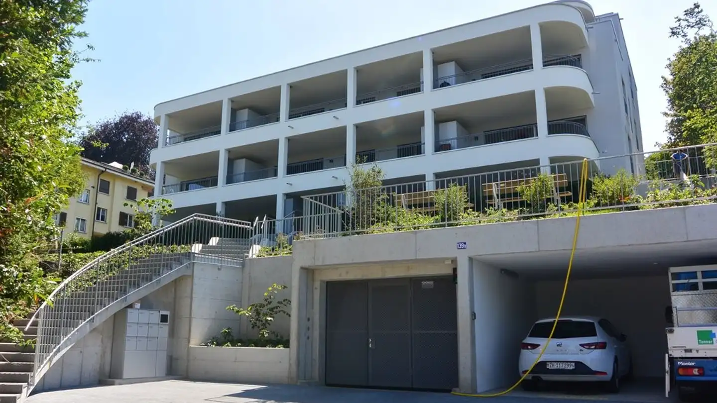 Tiefgaragenstellplatz mieten - Seestrasse 139b, 8800 Thalwil