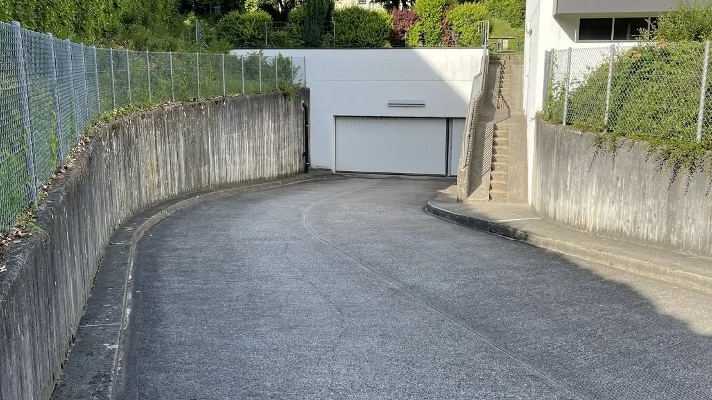 Garage singolo in affitto - Diggelmannstrasse 31, 8047 Zürich