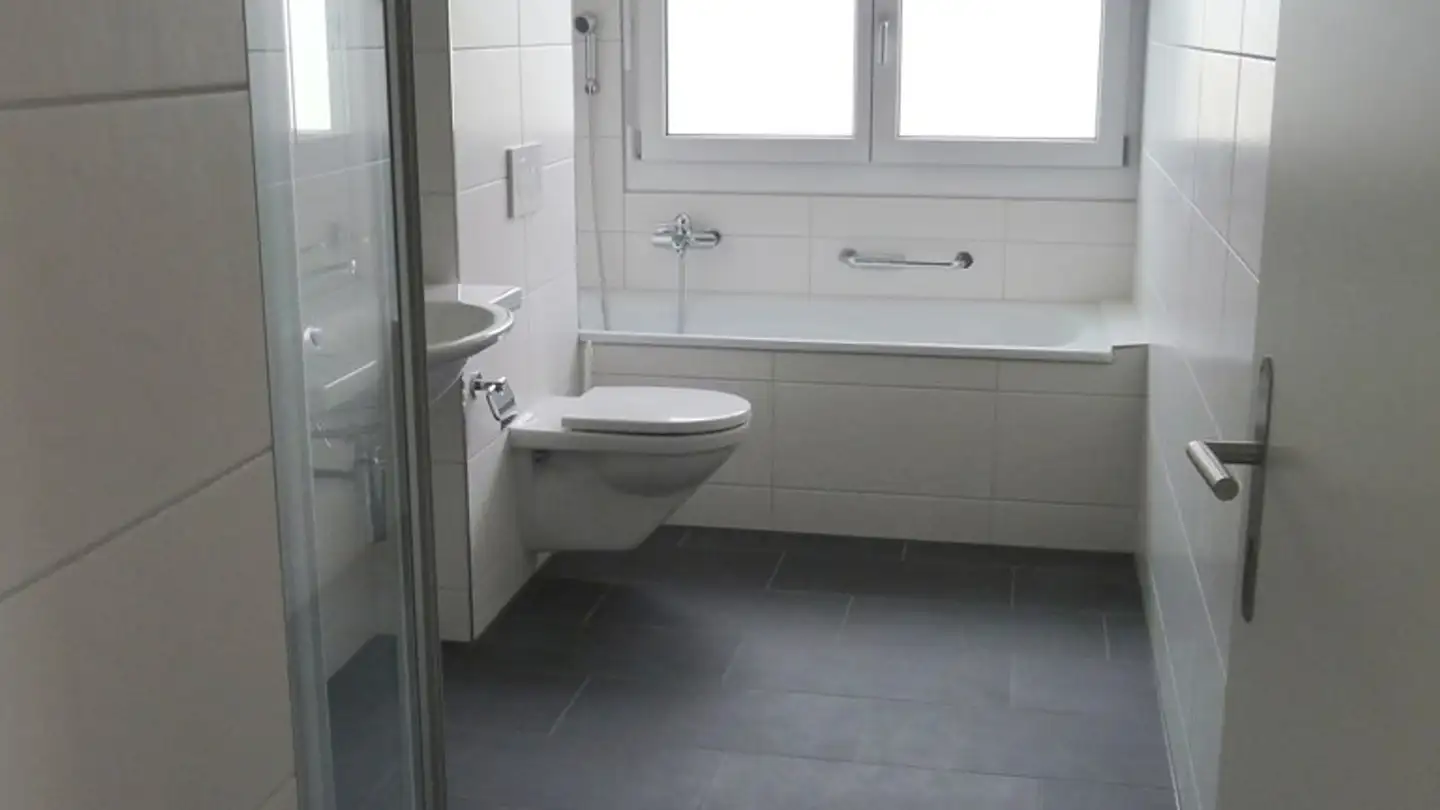 Appartement à louer - Bawarträbe 8, 3274 Hermrigen - Photo 2