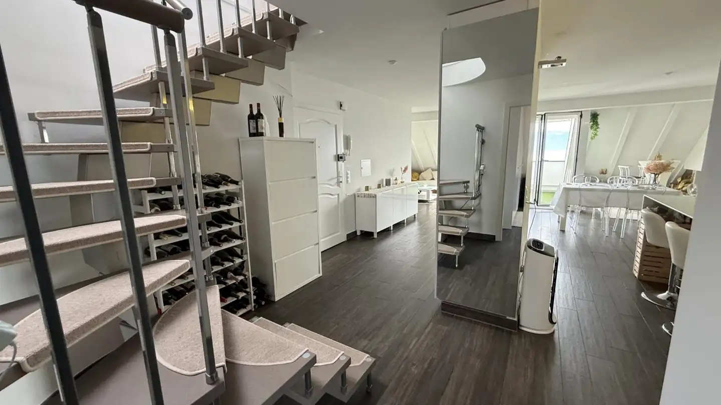 Attic flat for rent - Route du Village 25, 1112 Echichens - Photo 4