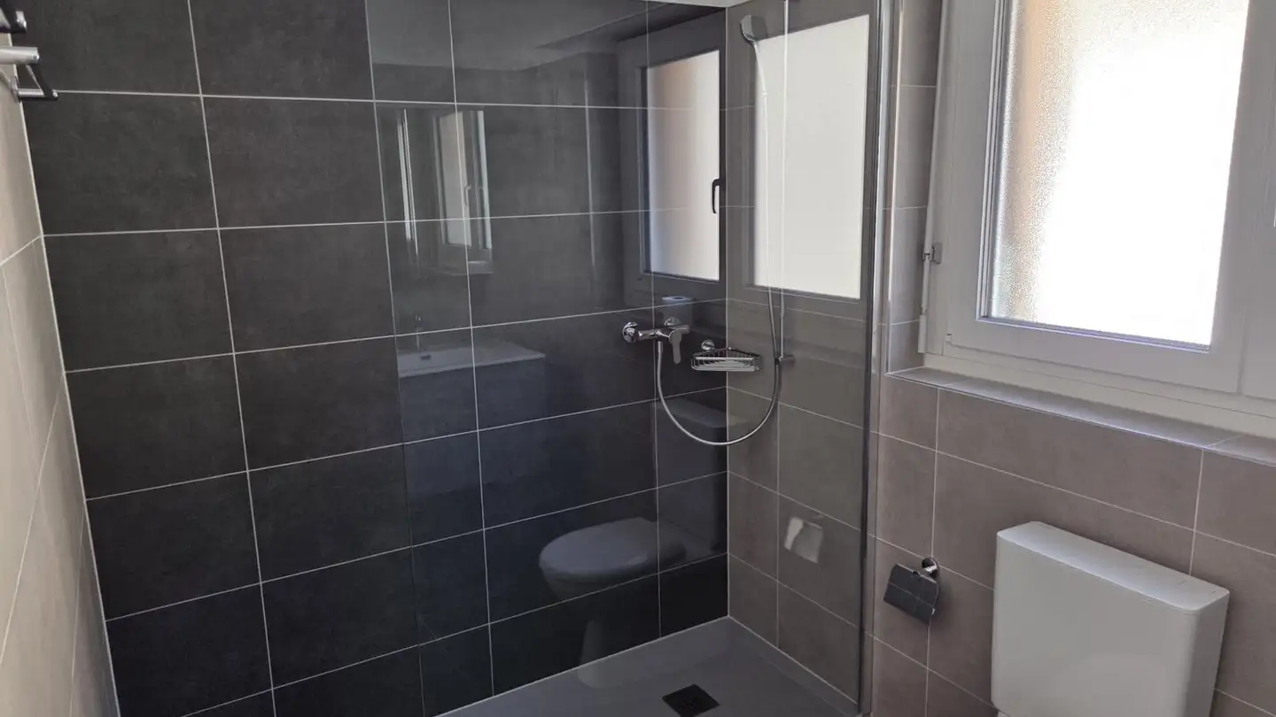 Appartement à louer - 6596 Gordola - Photo 4