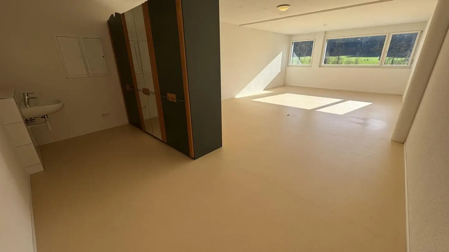 Commercial for rent - Hellbühlerstrasse 38, 6017 Ruswil - Photo 2