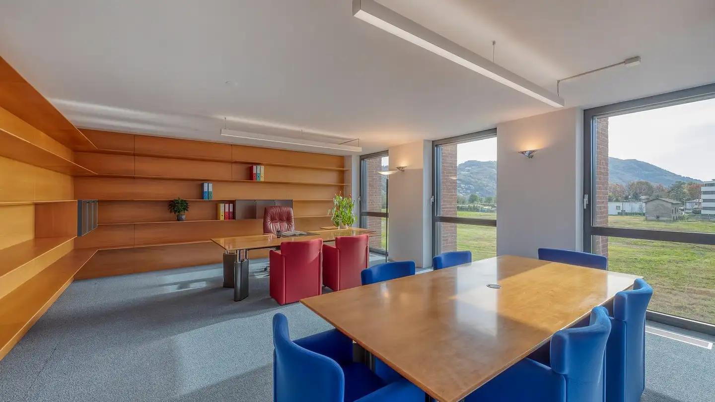Office space for rent - Via Lugano 13, 6982 Agno