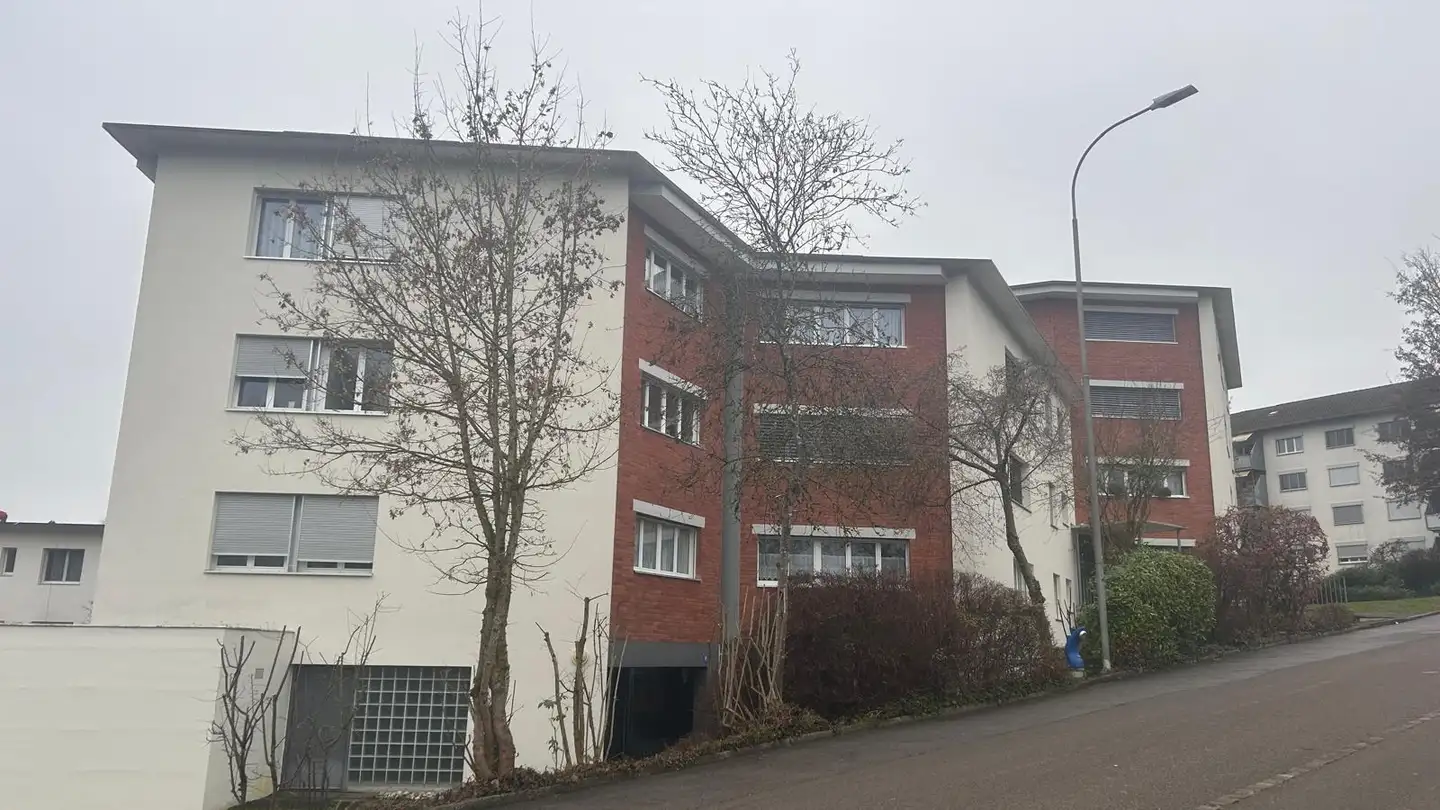 Garage à louer - Durstgrabenstrasse 18, 8212 Neuhausen am Rheinfall