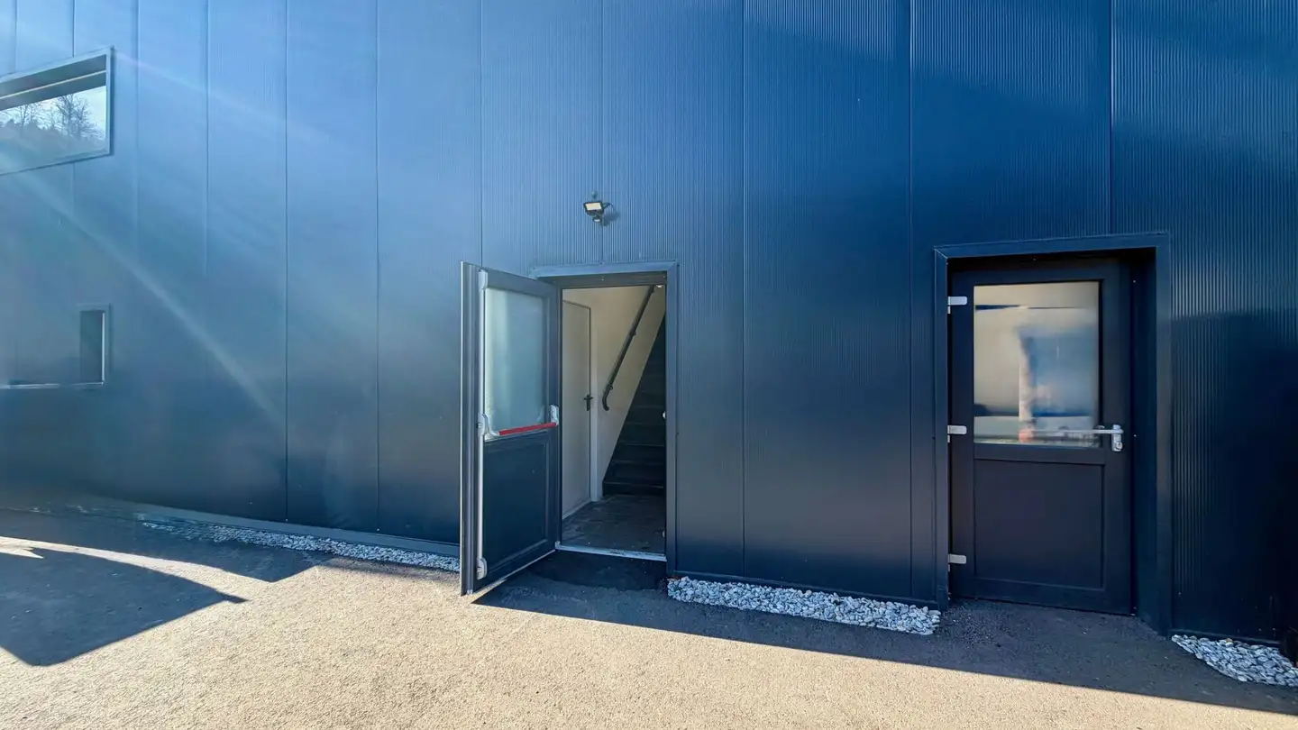 Office space for rent - 1723 Marly