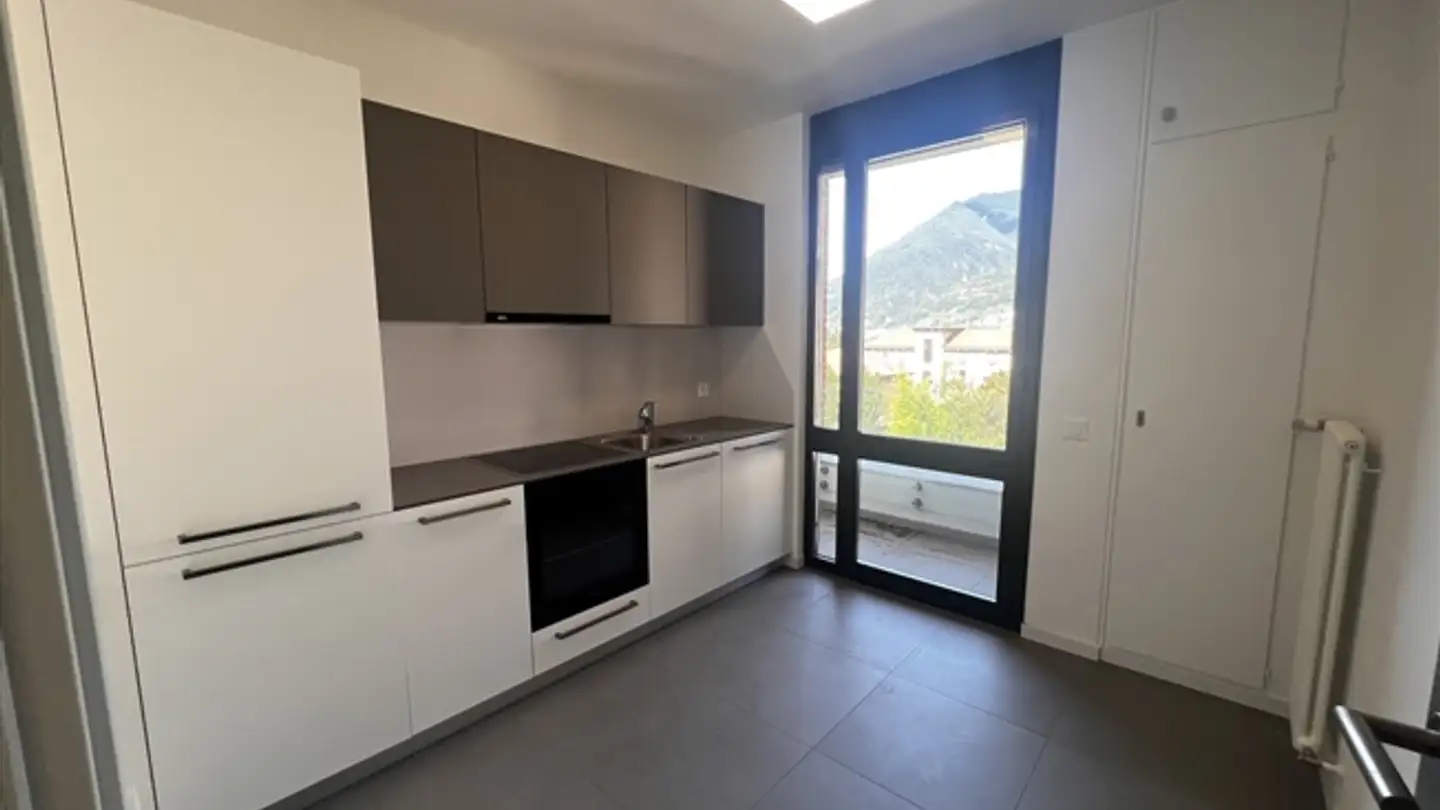 Apartment for rent - Via Ravecchia 11, 6500 Bellinzona - Photo 4