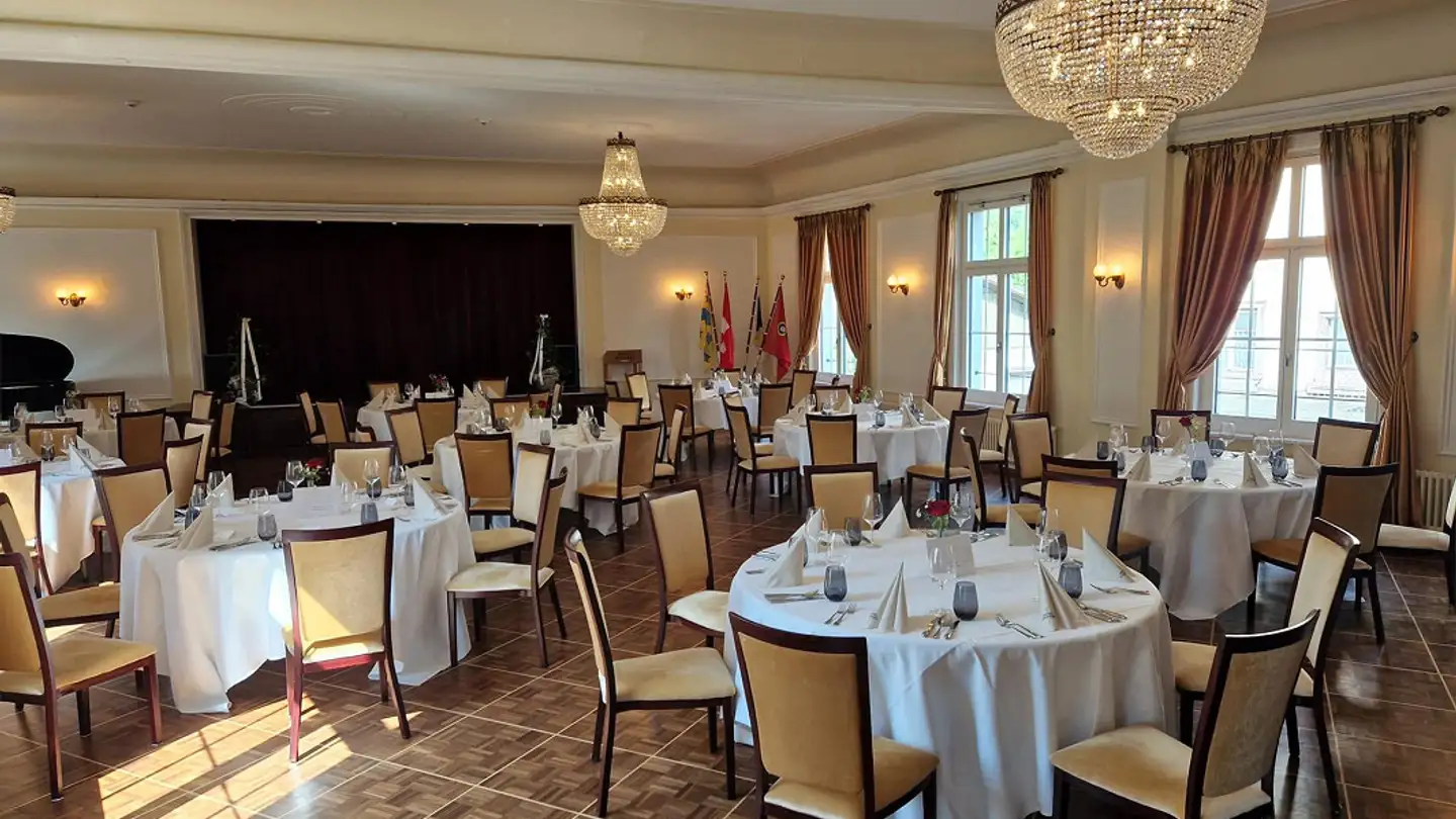Spazio ufficio in affitto - Im Dorf 20, 8752 Näfels