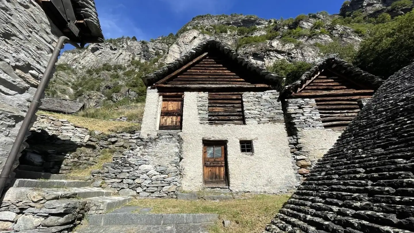 Haus kaufen - 6692 Brontallo