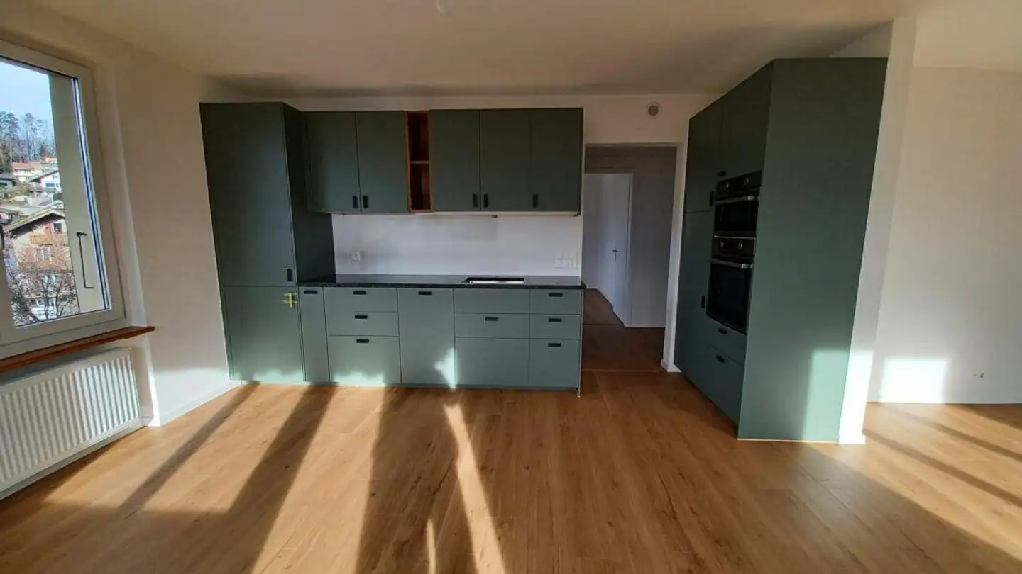 Wohnung mieten - Staatsstrasse 153, 3626 Hünibach - Foto 2