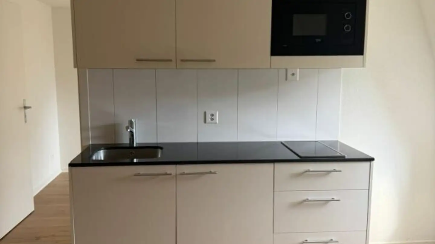Wohnung mieten - Bahnhofstrasse 27, 3800 Unterseen - Foto 2