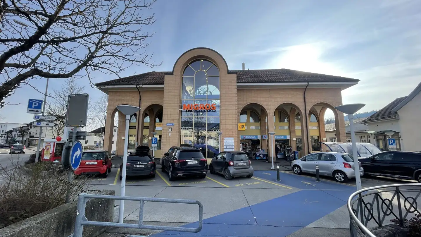 Gewerbe mieten - Bahnhofstrasse 2, 8355 Aadorf
