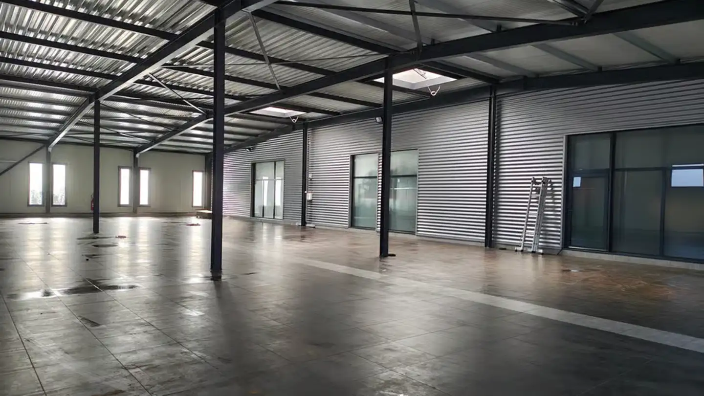 Commercial à louer - Route Des Treize Cantons 32, 1522 Lucens - Photo 2