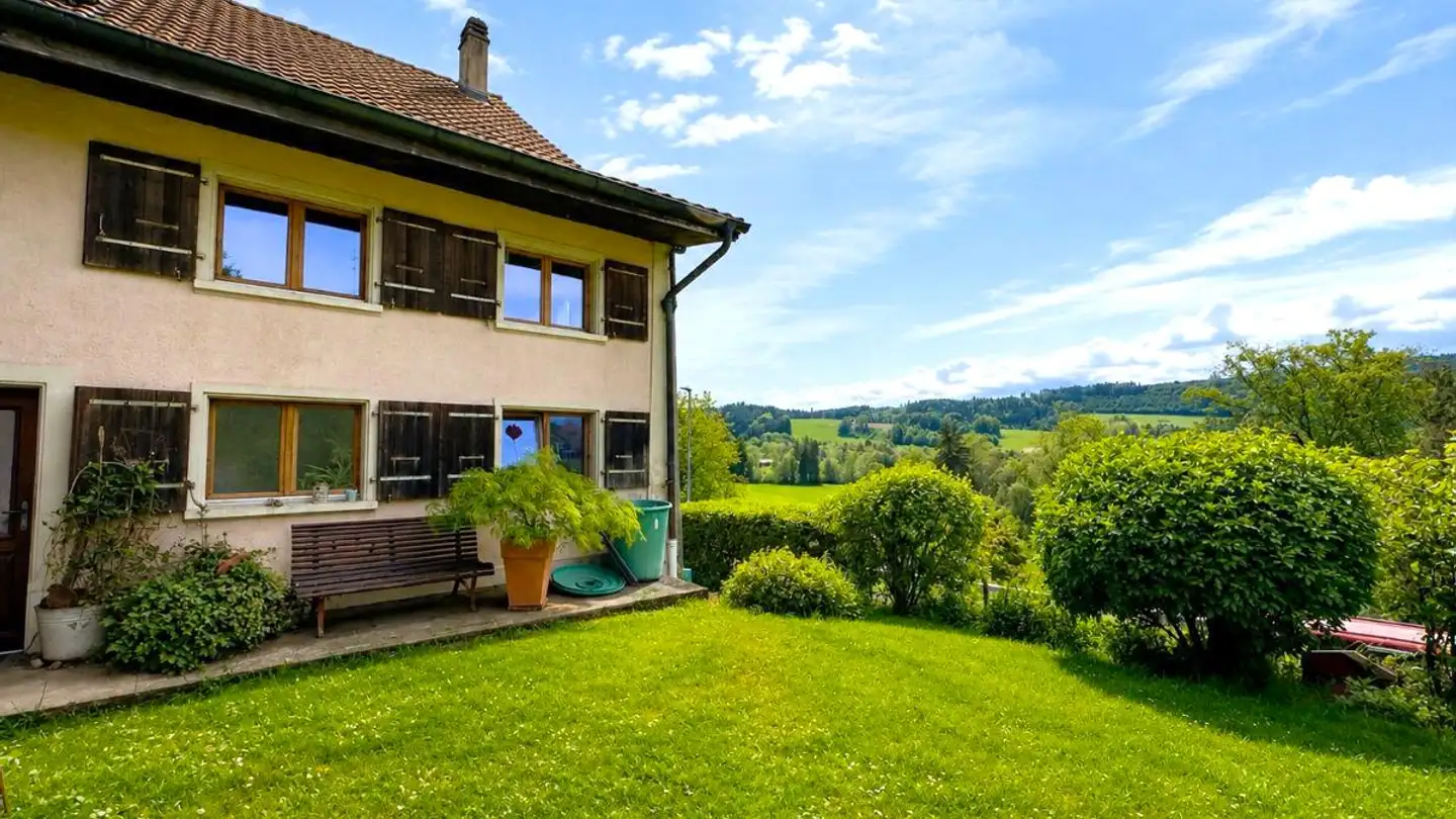 Single house for sale - 1673 Promasens