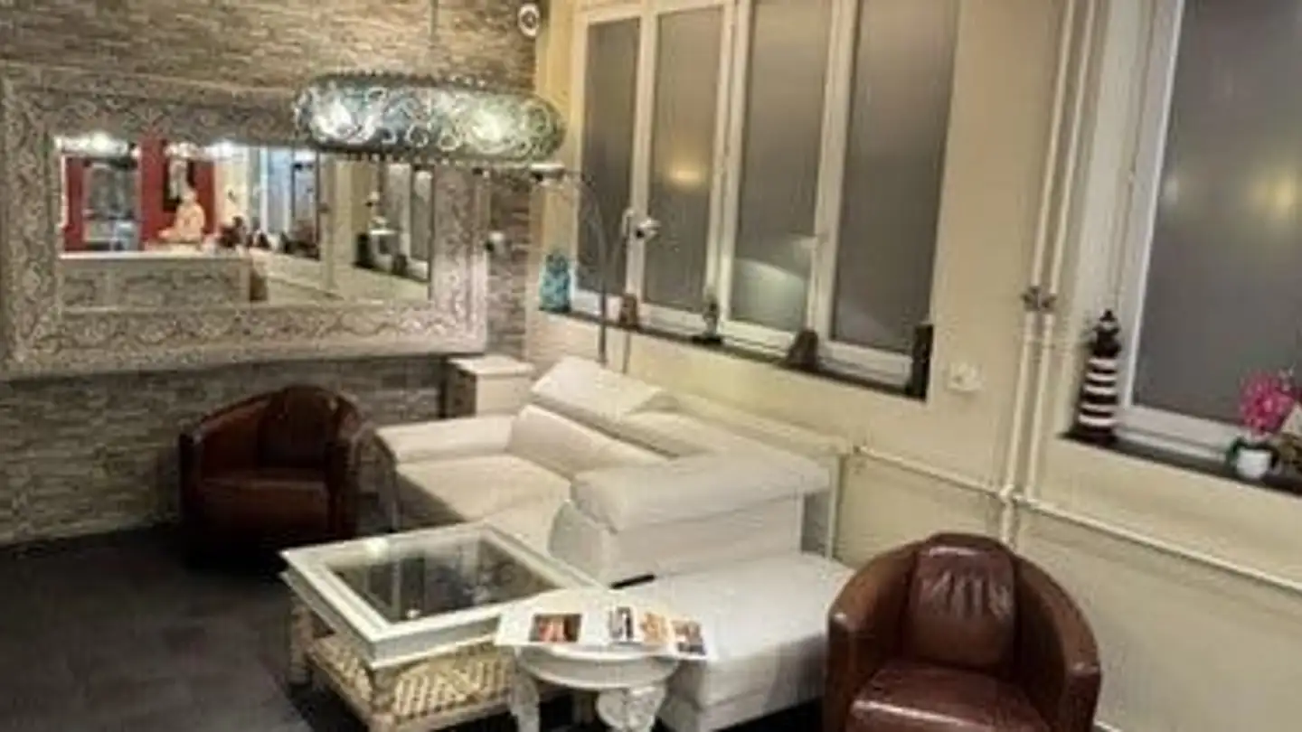 Commercial à louer - 8055 Zürich - Photo 2