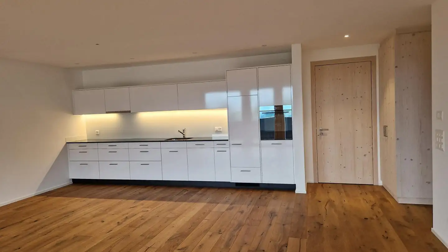 Appartamento in affitto - Via Crest La Geina 132q, 7142 Cumbel - Photo 4