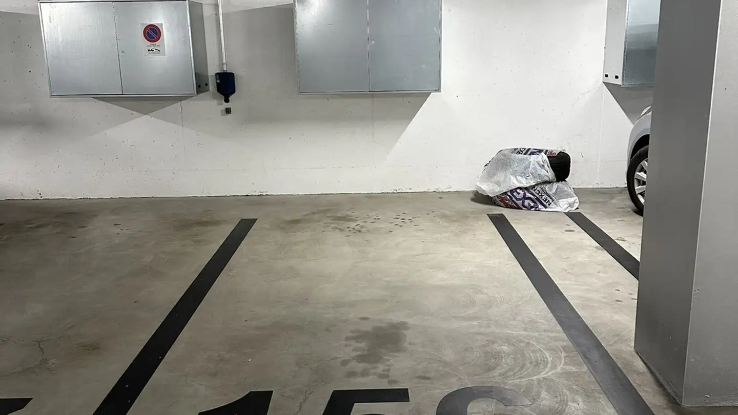 Outdoor parking space for rent - Wolframplatz, 8045 Zürich