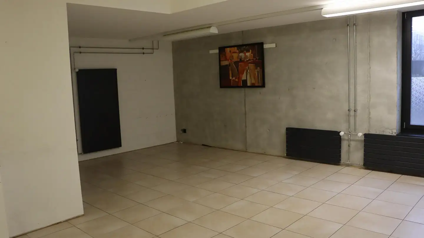 Commercial for rent - Kägenstrasse 10, 4153 Reinach BL