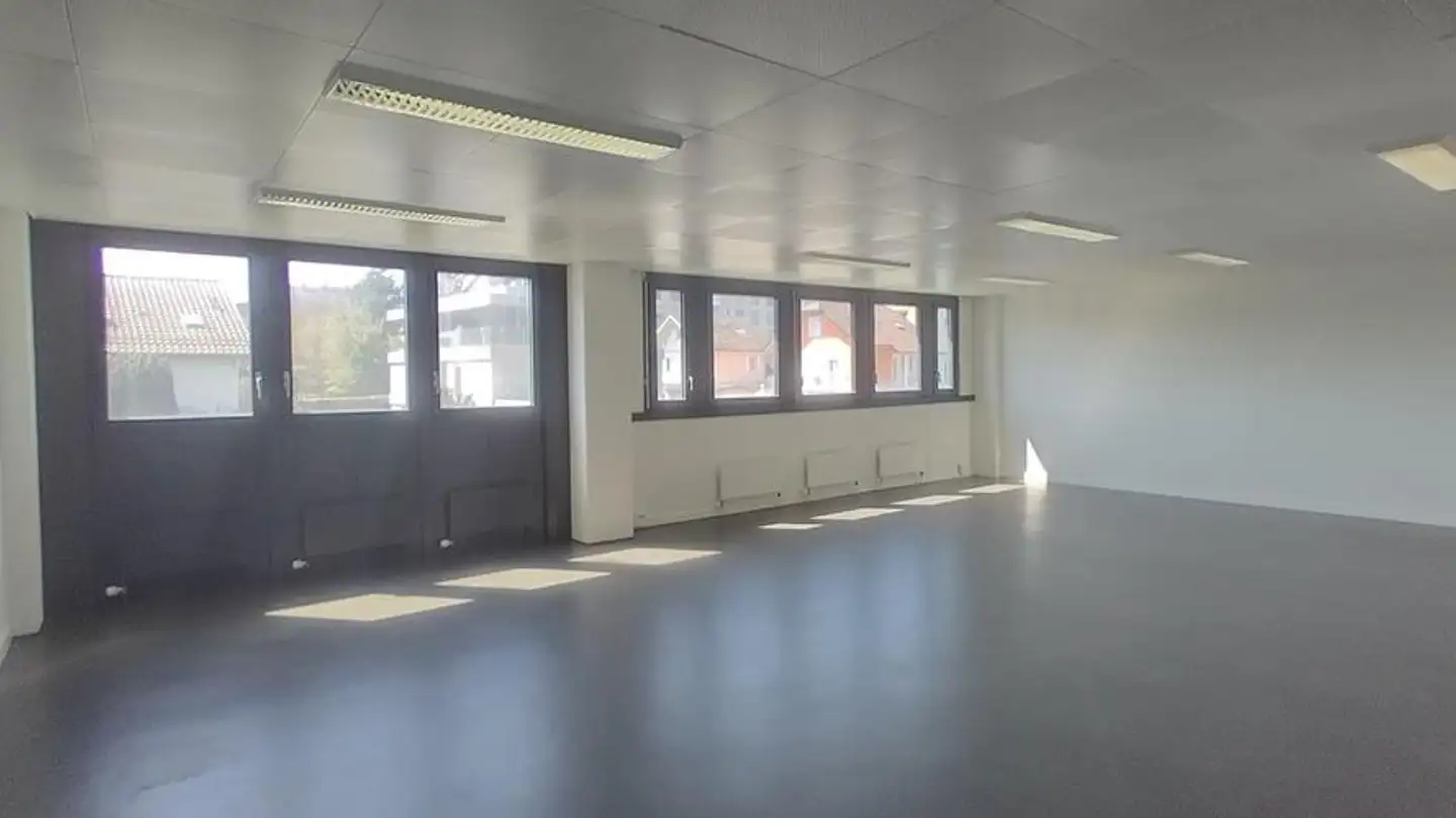 Office space for rent - 1027 Lonay