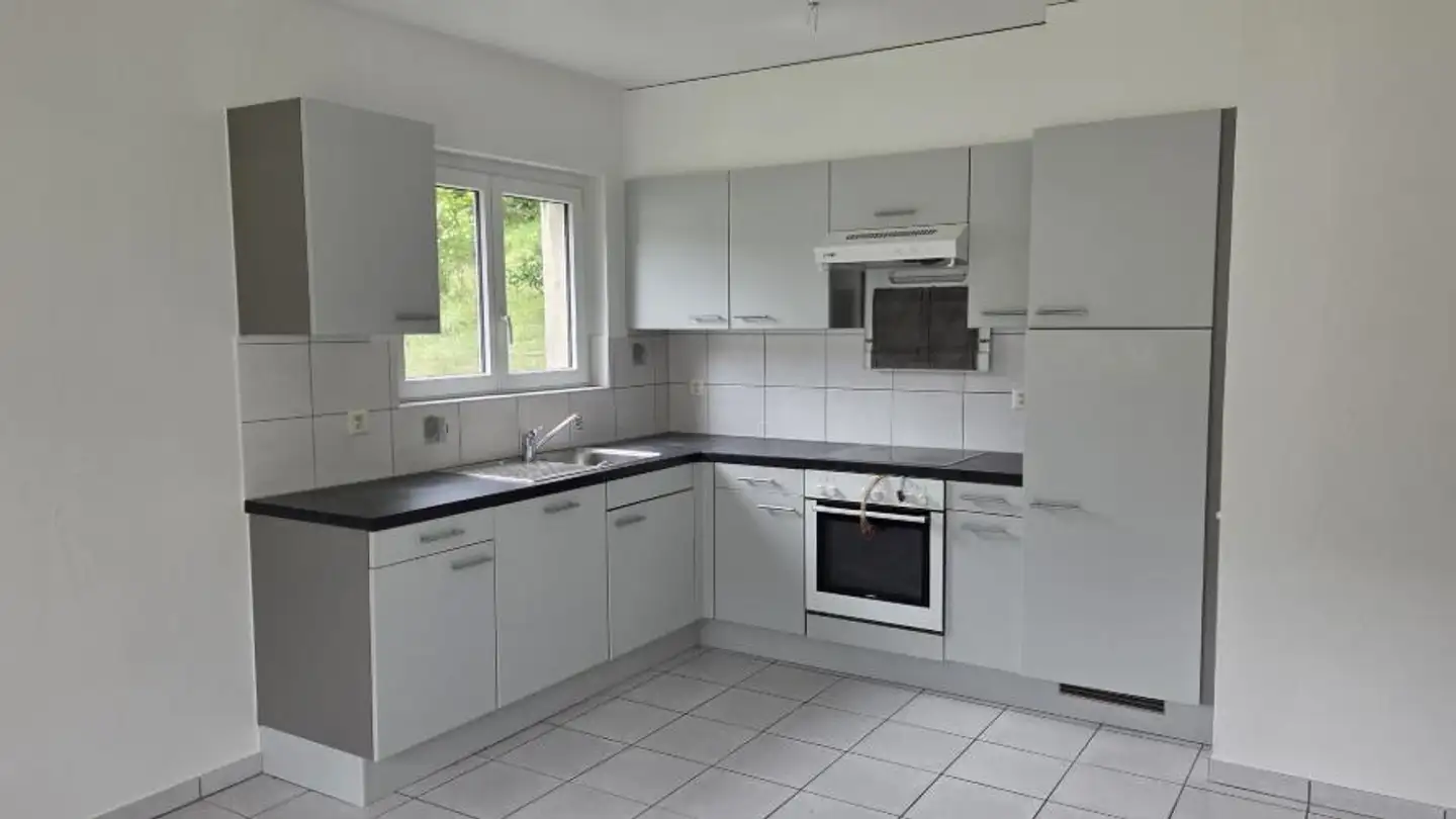 Apartment for rent - Champs-Forts 16, 2740 Moutier