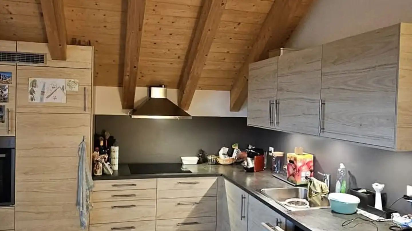 Attique à louer - Zelgliweg 12, 3657 Schwanden (Sigriswil) - Photo 2