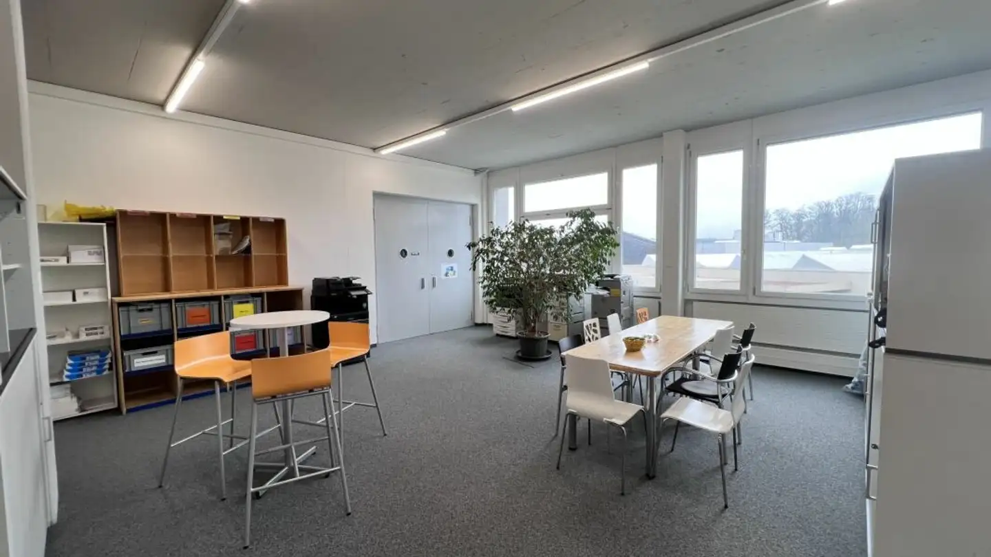Bureau à louer - Industriestrasse 20, 4912 Aarwangen