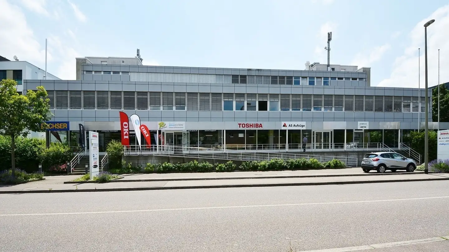 Office space for rent - Sternenhofstrasse 15, 4153 Reinach BL