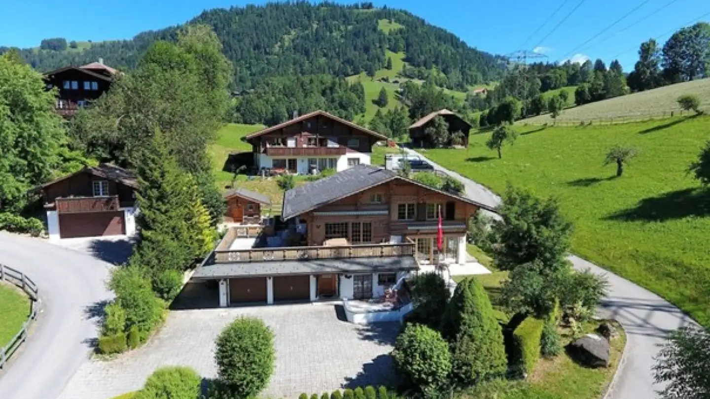 Chalet in vendita - Saanenbüelweg, 3792 Saanen
