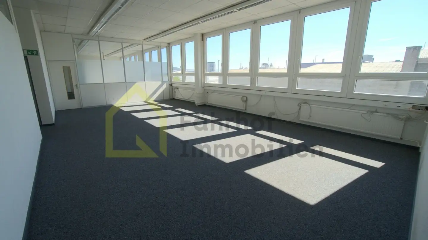 Office space for rent - Muttenzerstrasse 127, 4133 Pratteln - Photo 3