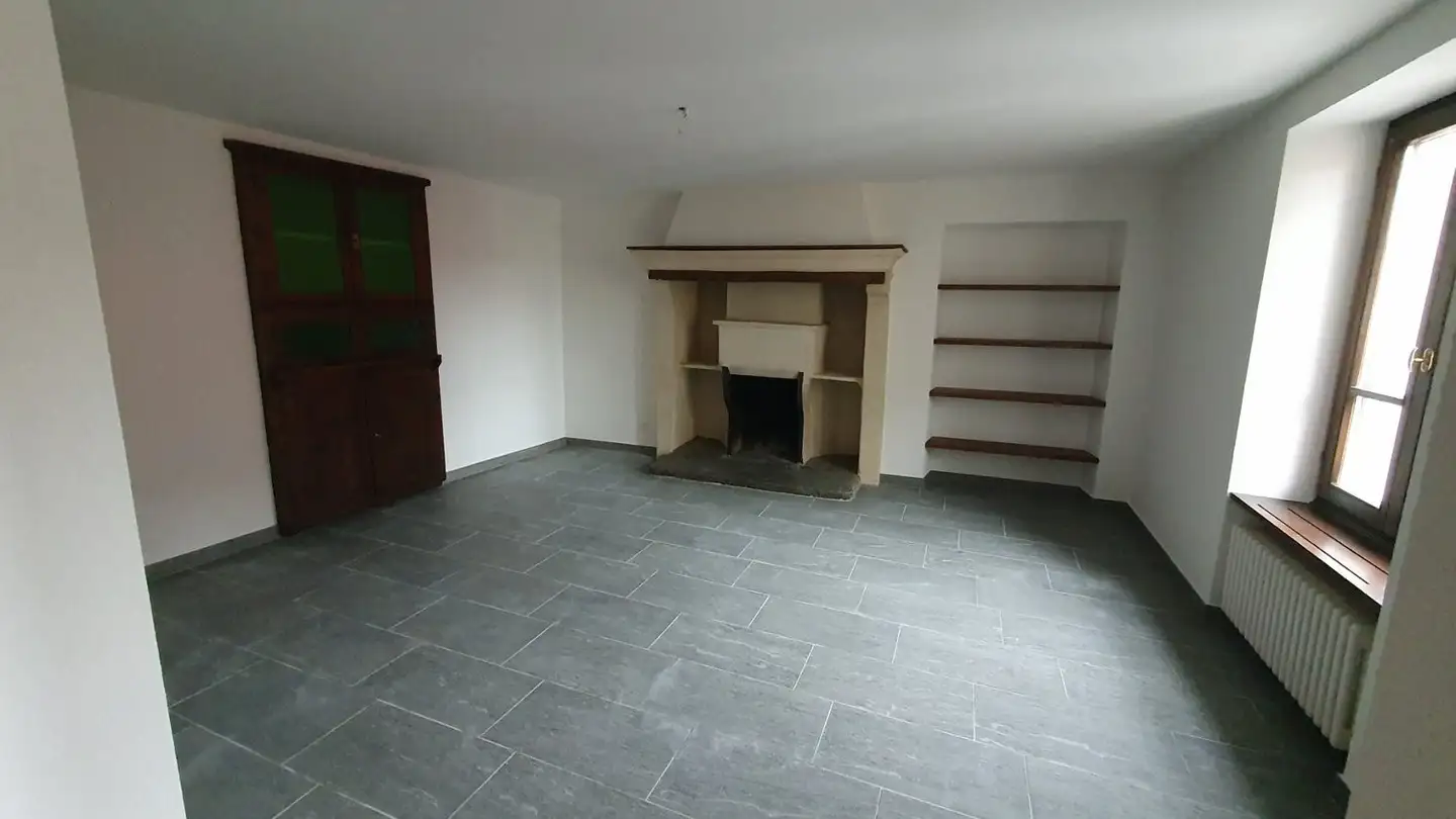 Appartement à louer - Vicolo Dei Saroli 1, 6944 Cureglia