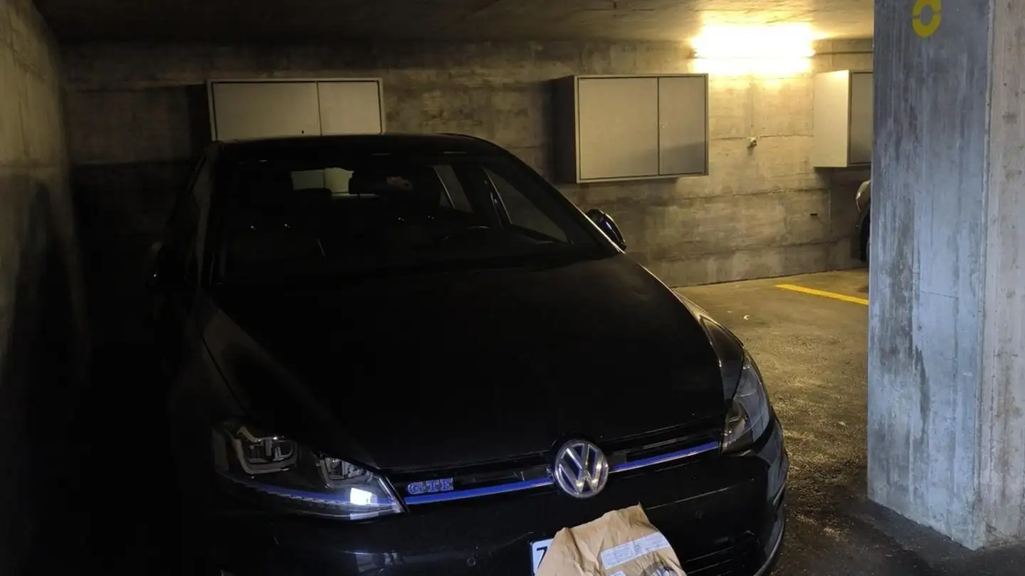 Single garage for rent - Dachslenbergstrasse 8b, 8180 Bülach - Photo 2